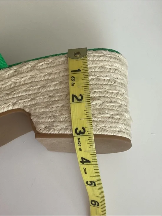 Sugar Embellished Green Espadrille Wedge Sandals NWT Sz 7 - Picture 7 of 8